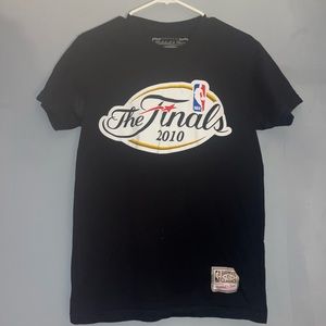 Mitchell & Ness x NBA Hardwood Classics Los Angeles Lakers 2010 T-Shirt